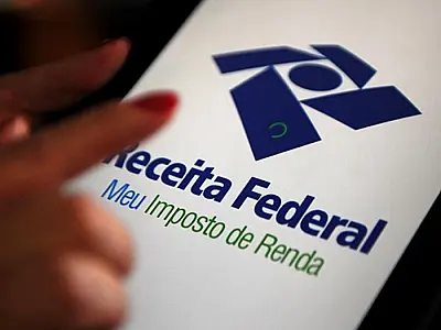 Estudantes de administração e ciências contábeis realizam mutirão gratuito para auxiliar no IR
