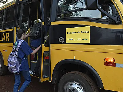 Transporte escolar em Brasilândia é alvo de investigação após denúncias de riscos