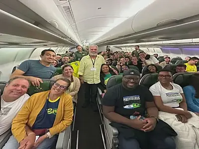 Brasileiros resgatados de Israel e Palestina aterrissam em solo nacional nesta quarta-feira