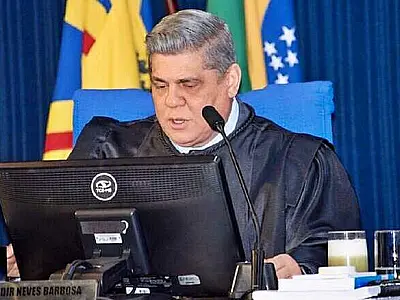 Divergências políticas podem atrasar aposentadoria de Waldir Neves no TCE-MS