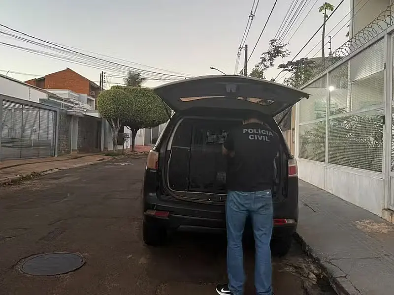 Flagrado por câmeras, técnico de enfermagem é preso por torturar adolescente em MS