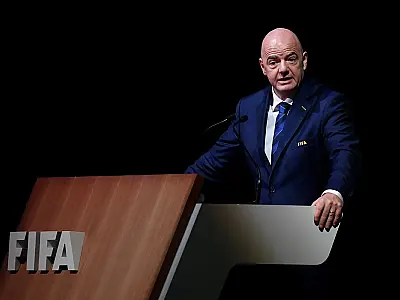 Infantino diz que Fifa avalia alterar datas da Copa do Mundo para fugir do calor intenso