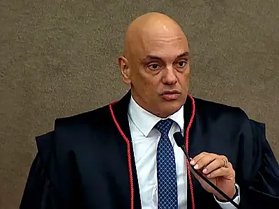 Um ano após os atos golpistas, Ministro Moraes promete justiça e defende regulação das redes sociais