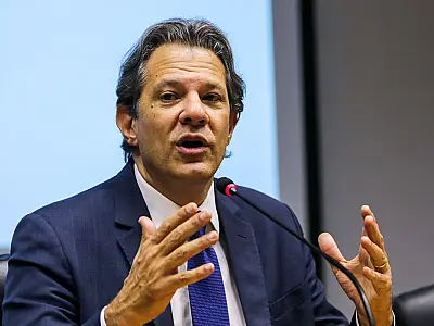 Reforma Administrativa: Ministro da Fazenda endossa projeto contra altos salários no serviço público