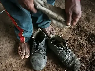Sem água potável e dormindo em lonas, 29 trabalhadores são resgatados em situação análoga à escravidão