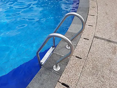 Bebê de 1 ano morre após se afogar em piscina de residência em Dourados