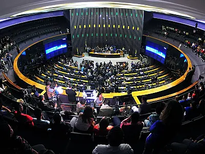 Disputa entre governo e Congresso pela gestão do Orçamento esquenta próximo às eleições