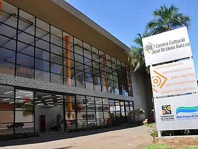 Após anos fechado, Centro Cultural José Octavio Guizzo reabre com espetáculos promissores