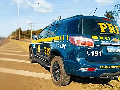 Fuga pelo mato termina com motorista preso após colisão na BR-163
