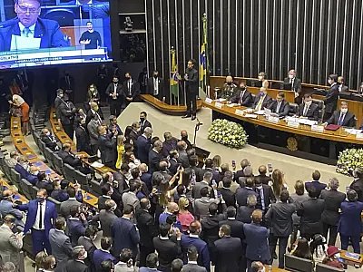 Frente parlamentar das bets age nos bastidores, esvazia CPI e impede aumento de imposto