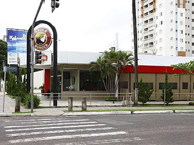 De opção na madrugada a arrastão em 2014, Áquila fecha após 32 anos