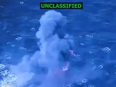 Trump divulga vídeo de ataque a embarcação na costa da Venezuela