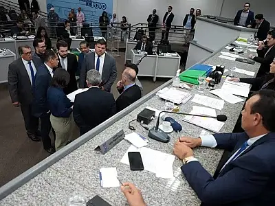 Vereadores de Campo Grande buscam novas filiações às vésperas da janela partidária