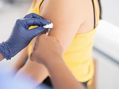 Baixa procura pela vacina contra dengue leva Sesau a realizar imunização em escolas de Campo Grande