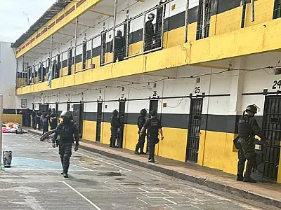 Policiais penais realizam operação para apreender celulares em presídio de Campo Grande