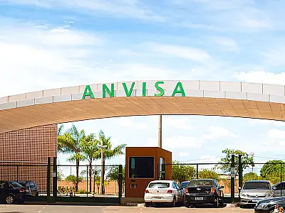 Anvisa suspende alimentos e suplementos por irregularidades sanitárias