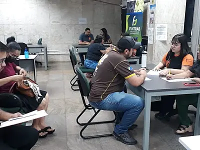 Empresas de construção civil e de logística oferecem 93 oportunidades em Ribas e distrito de Dourado