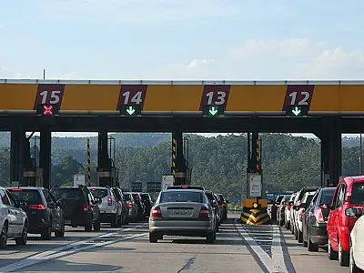 Pedágios em rodovias federais agora aceitarão pagamentos em PIX e cartão