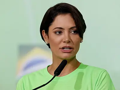 Michelle Bolsonaro admite possibilidade de disputar em 2026, mas não revela cargo