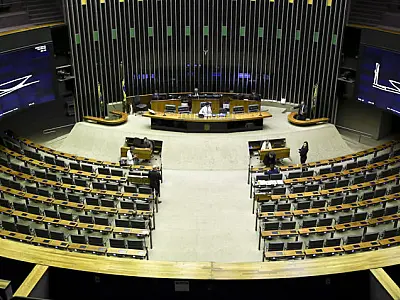 Congresso brasileiro terá ritmo reduzido devido a festas juninas, recesso e eleições municipais