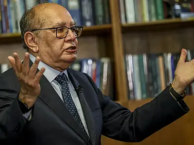 Gilmar Mendes defende Moraes e diz que STF seguirá firme