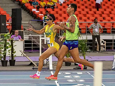Jerusa Geber conquista ouro e estabelece recorde nos 100m do Mundial de Atletismo