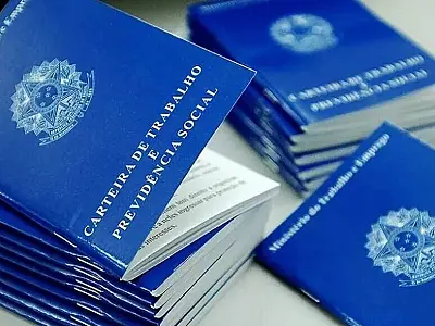 Taxa de desemprego no Brasil alcança nível mais baixo em 7 anos