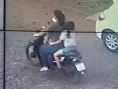 Criança morre em acidente de moto com mãe e irmã na fronteira entre Paraguai e Brasil