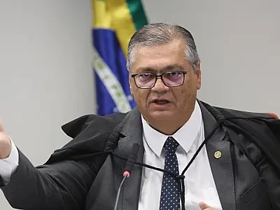 Dino acaba com aposentadoria compulsória como punição máxima a juízes