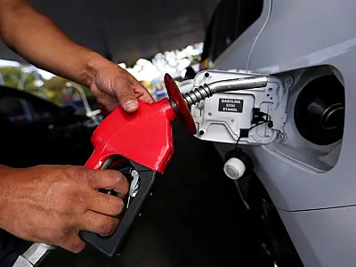ANP cria aplicativo para motorista conferir qualidade de posto de combustível