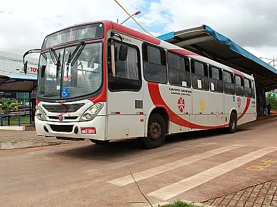Justiça exige reajuste na tarifa de ônibus e impõe multa de R$50 mil à prefeitura de Campo Grande