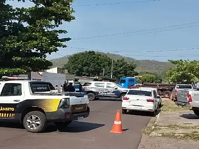 Bebê morre após motorista não perceber criança ao sair da garagem