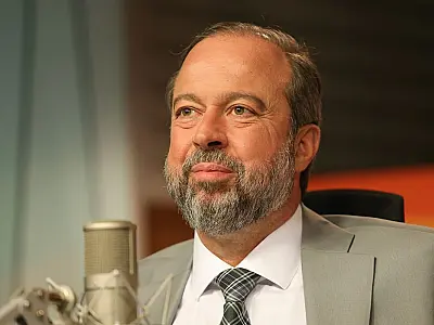 Governo descarta horário de verão em 2025: "Segurança energética completa", diz ministro