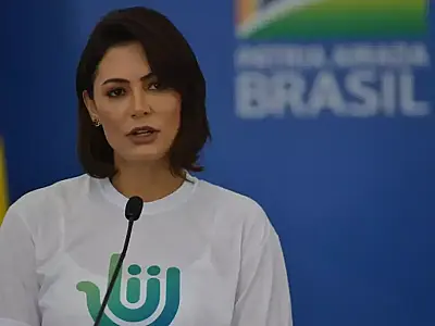 Michelle Bolsonaro critica governo por sanções dos EUA e evita antecipar debate sobre sucessão