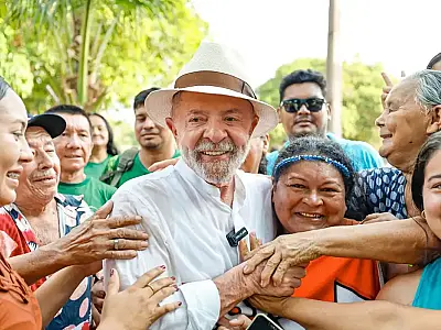 Justiça tributária: Lula celebra isenção para quem ganha até R$ 5 mil