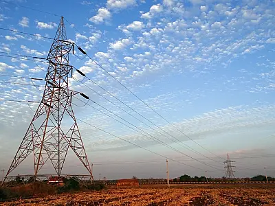 Bandeira tarifária de energia elétrica pode continuar vermelha até o final do ano