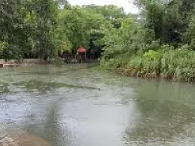 
Balneário de Bonito é interditado após chuvas intensas elevarem nível do Rio Formoso