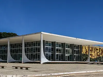 STF começa a julgar recursos de Bolsonaro e aliados contra condenação