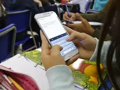 MS prepara restrição ao uso de celulares nas salas de aula em 2025