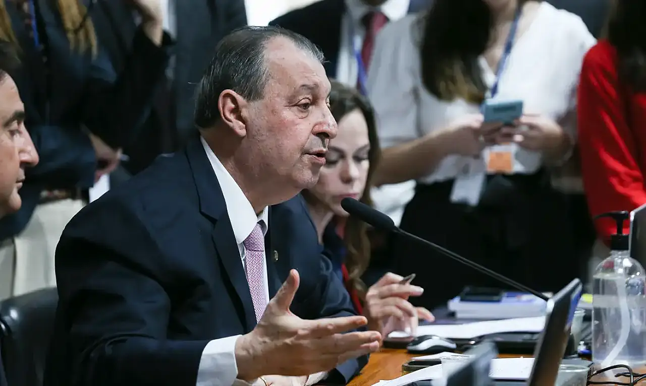 Senado dá novo passo para acabar com a escala 6x1