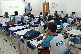 Senai oferece cursos técnicos gratuitos com auxílio de R$ 300 por mês em MS