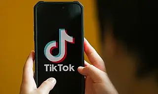 TikTok é punido com multa de R$ 153,7 milhões por uso de dados de menores