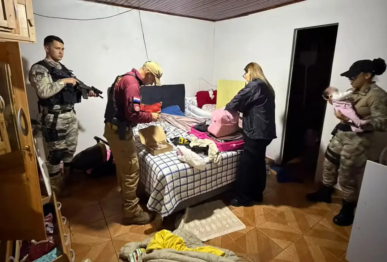 Ayla é resgatada no Paraguai e família aguarda reencontro