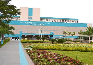 Sem médicos, Santa Casa entra em crise e suspende cirurgias cardíacas pediátricas