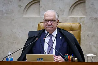 Fachin promete fim do Inquérito das Fake News em meio à crise no STF