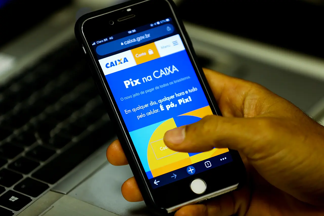 Caixa libera Pix parcelado de até R$ 50 mil; entenda como funciona