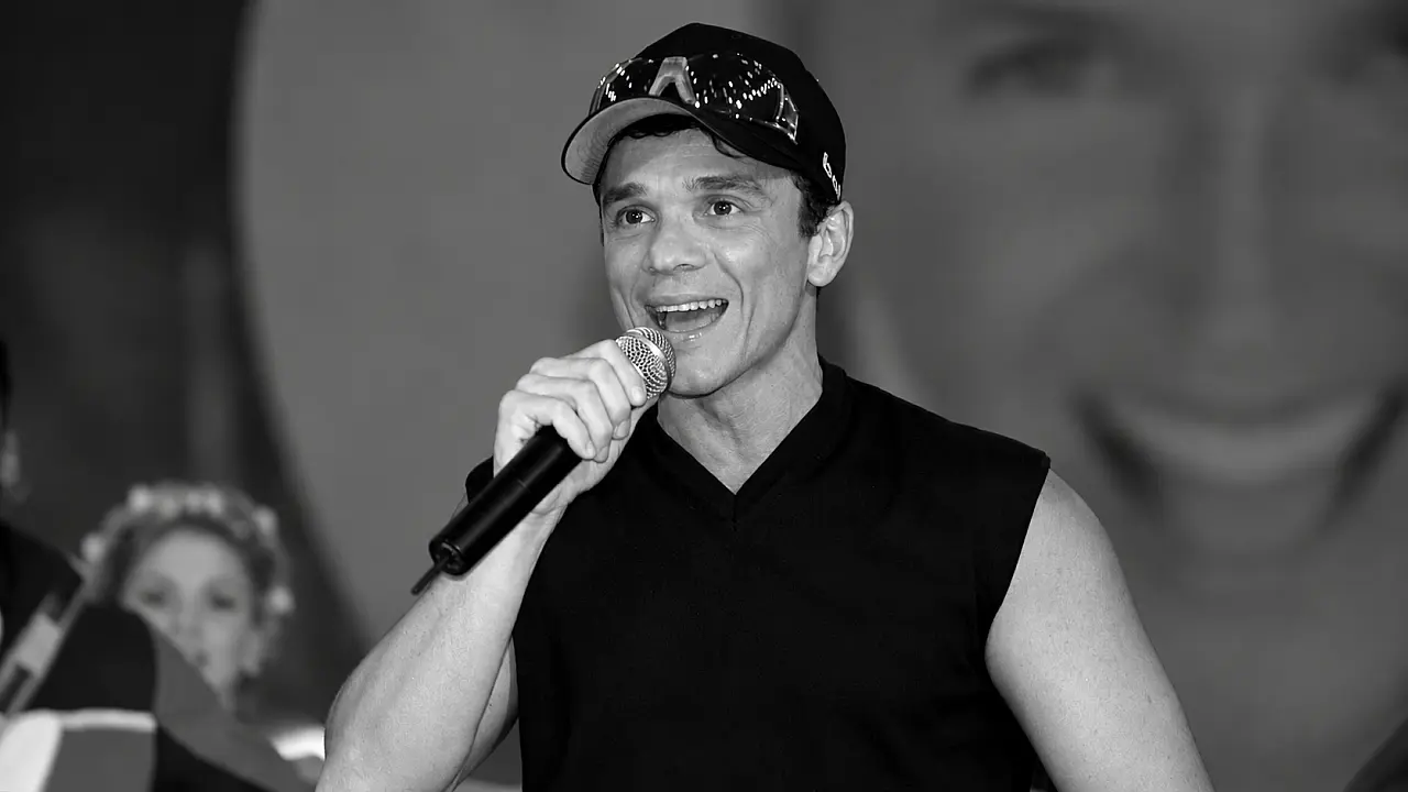 Cantor Netinho morre após complicações de câncer