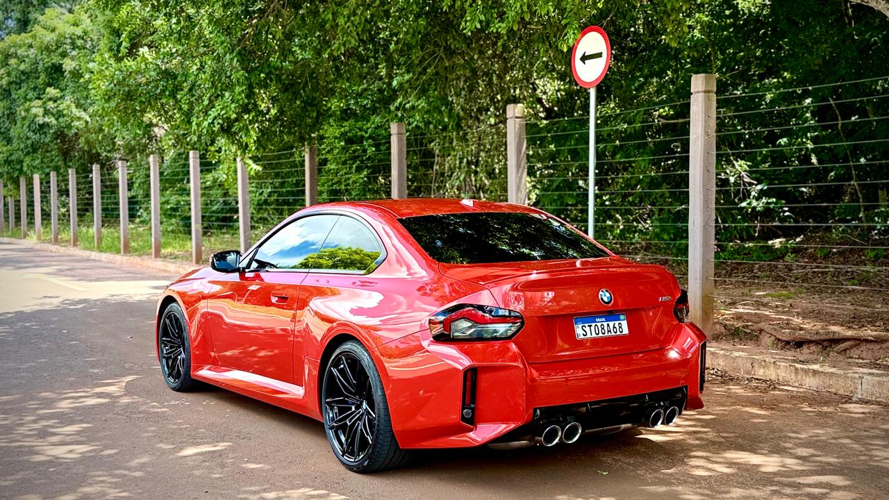 BMW M2: Um esportivo raiz em um mundo que está se tornando difícil