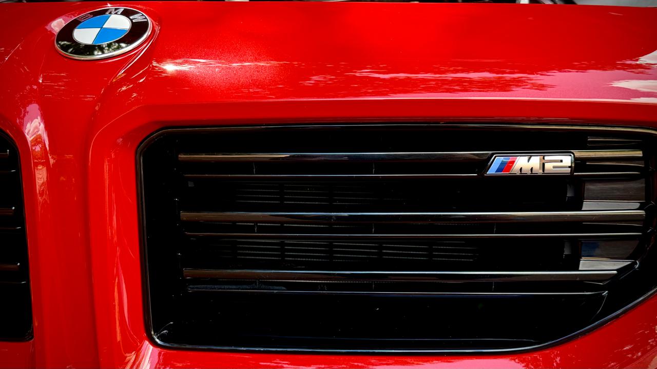 BMW M2: Um esportivo raiz em um mundo que está se tornando difícil